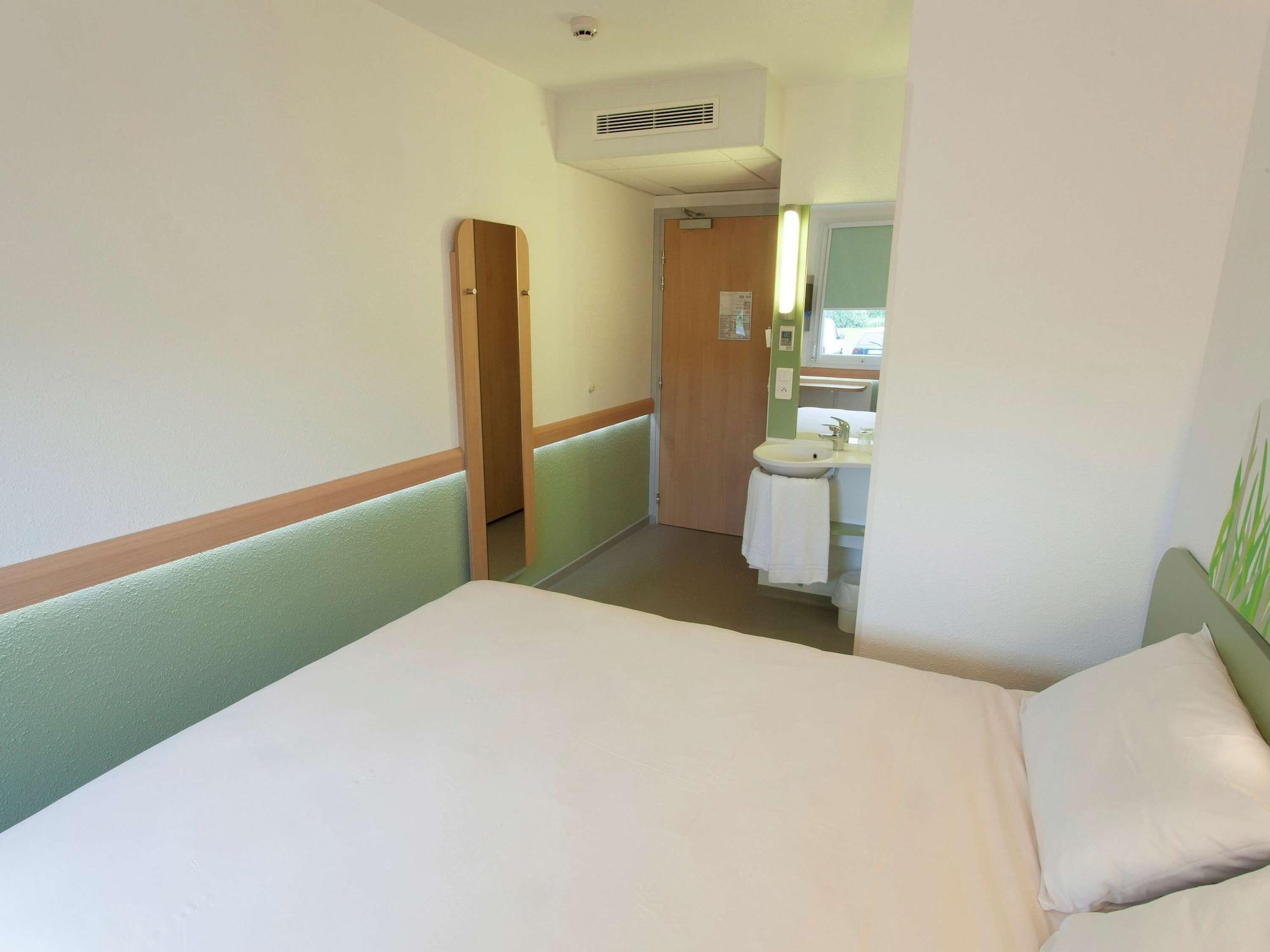 Ibis Budget Cherbourg - La Glacerie Eksteriør bilde