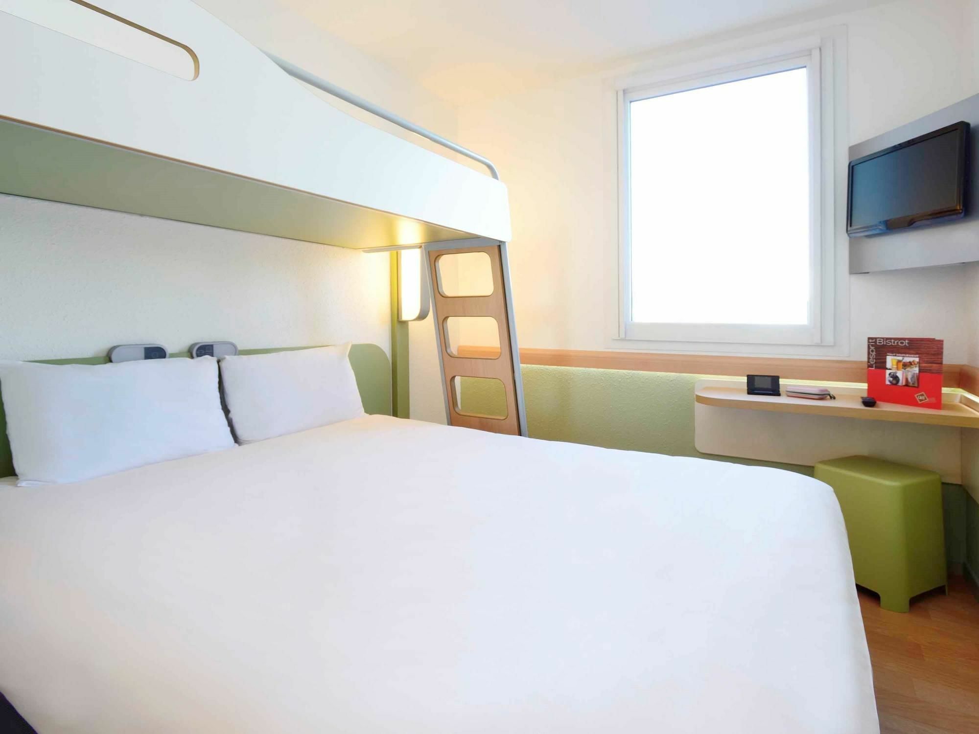 Ibis Budget Cherbourg - La Glacerie Eksteriør bilde